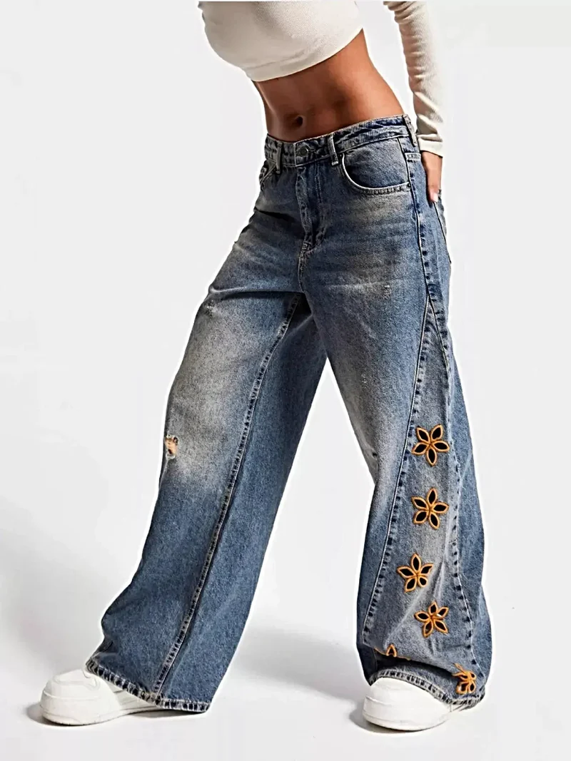 Chique jeans met geborduurde bloemen en wijde pijpen met een verwassen look, 100% katoen