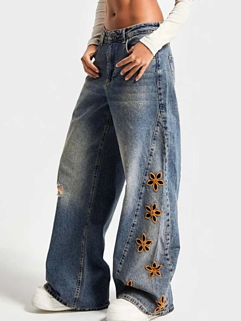 Chique jeans met geborduurde bloemen en wijde pijpen met een verwassen look, 100% katoen