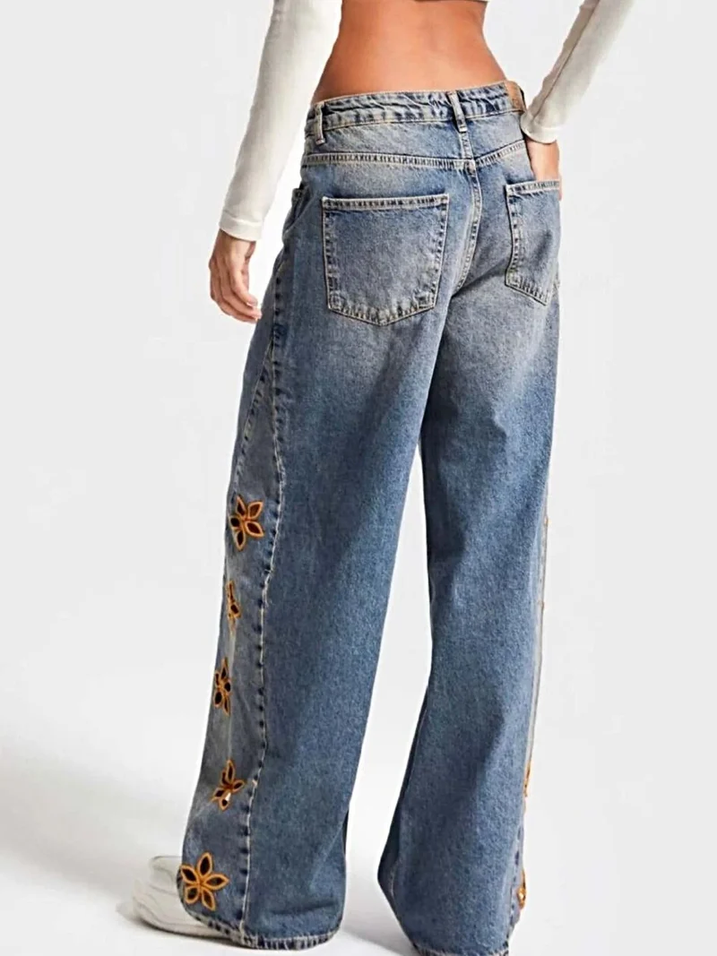 Chique jeans met geborduurde bloemen en wijde pijpen met een verwassen look, 100% katoen