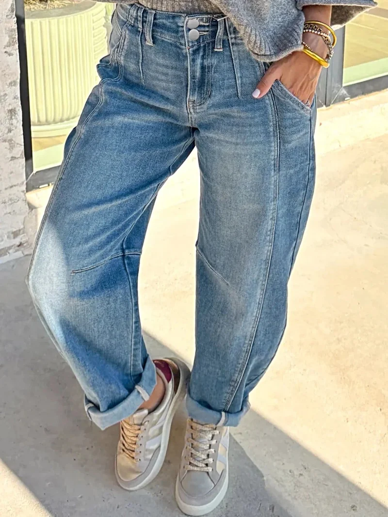 Elegante jeans met omgeslagen pijpen voor dames - Klassieke stijl, met zakken, gemaakt van een katoenmix van 63%.