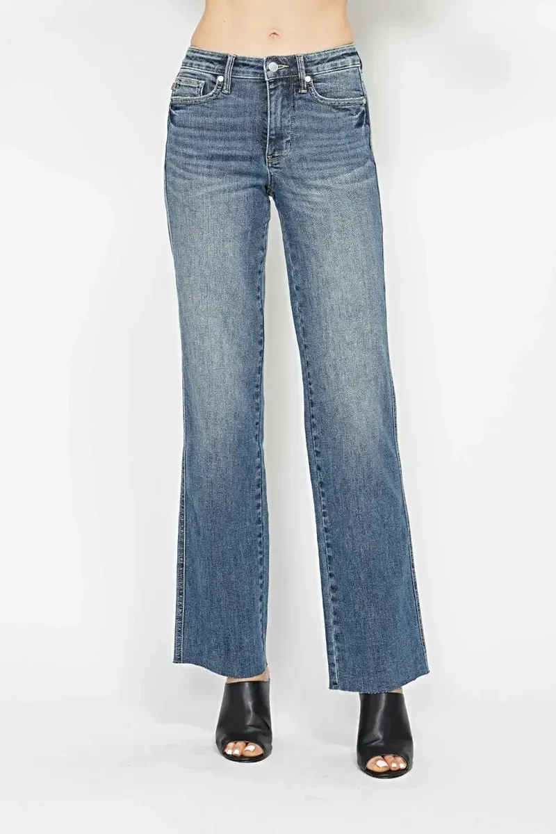 Judy Blue corrigerende jeans voor dames - rechte pijpen, geschikt voor alle maten en een comfortabele pasvorm