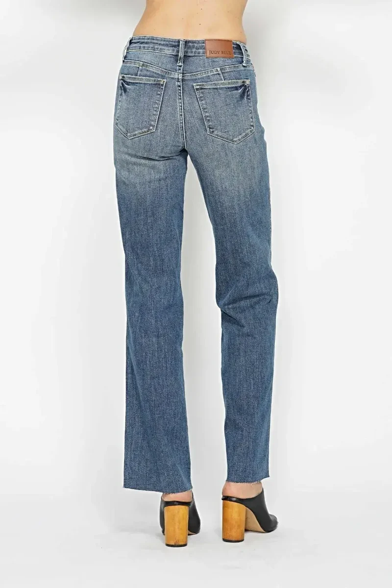 Judy Blue corrigerende jeans voor dames - rechte pijpen, geschikt voor alle maten en een comfortabele pasvorm