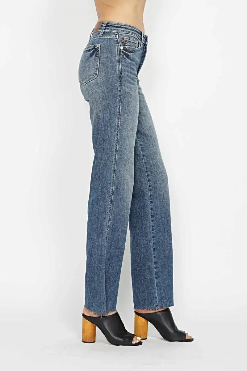 Judy Blue corrigerende jeans voor dames - rechte pijpen, geschikt voor alle maten en een comfortabele pasvorm