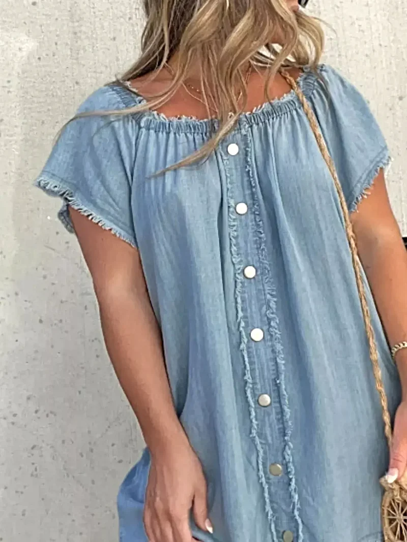Plus size off-shoulder denim jurk met knoopsluiting en gerafelde zoom