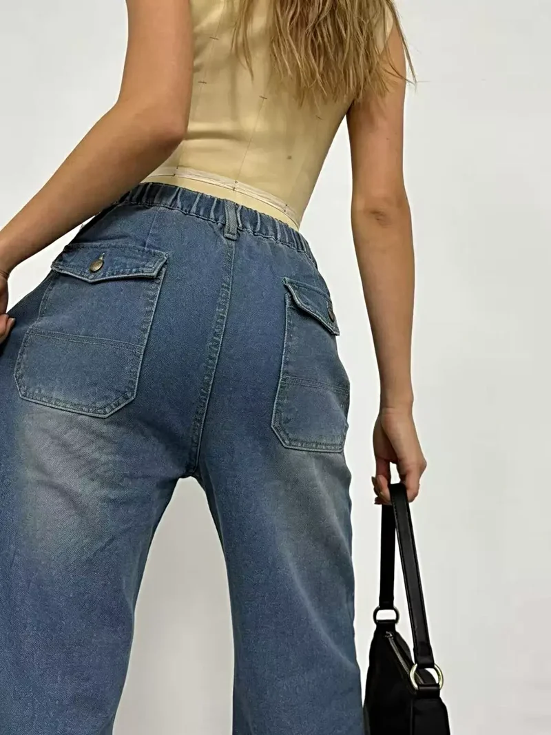 Stijlvolle jeans met wijde pijpen, contrasterende stiksels en zakken | 85% katoen, 15% polyester