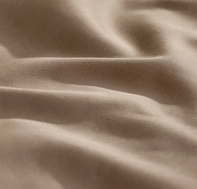 Signature Hemmed Fabric Swatch - Walnut
