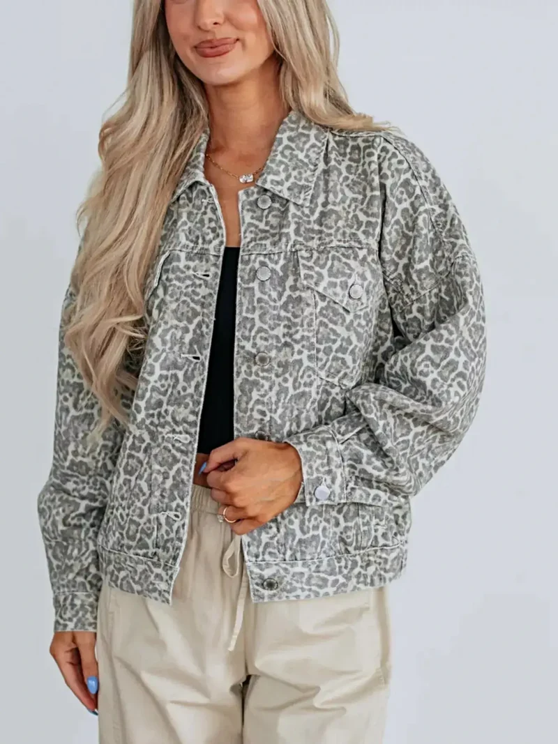 Stijlvol denim jack met luipaardprint, zakken en ritssluiting - Licht elastisch materiaal