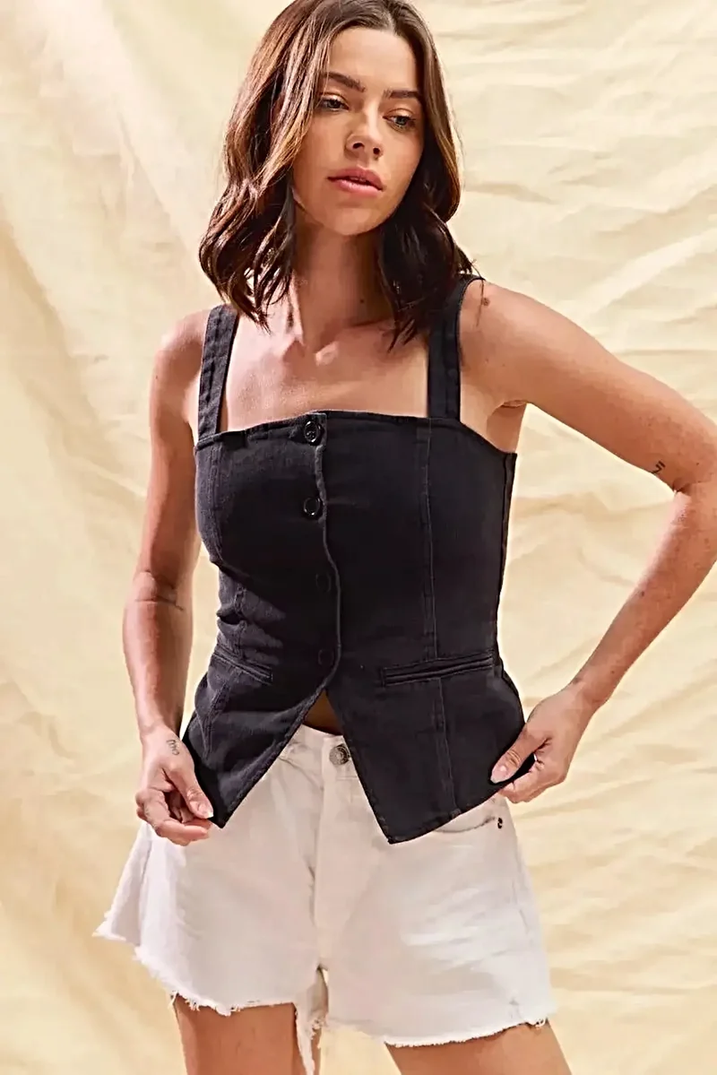 Mouwloze top met knoopsluiting - Aansluitende denimstijl voor wedstrijddagen met een klassiek design