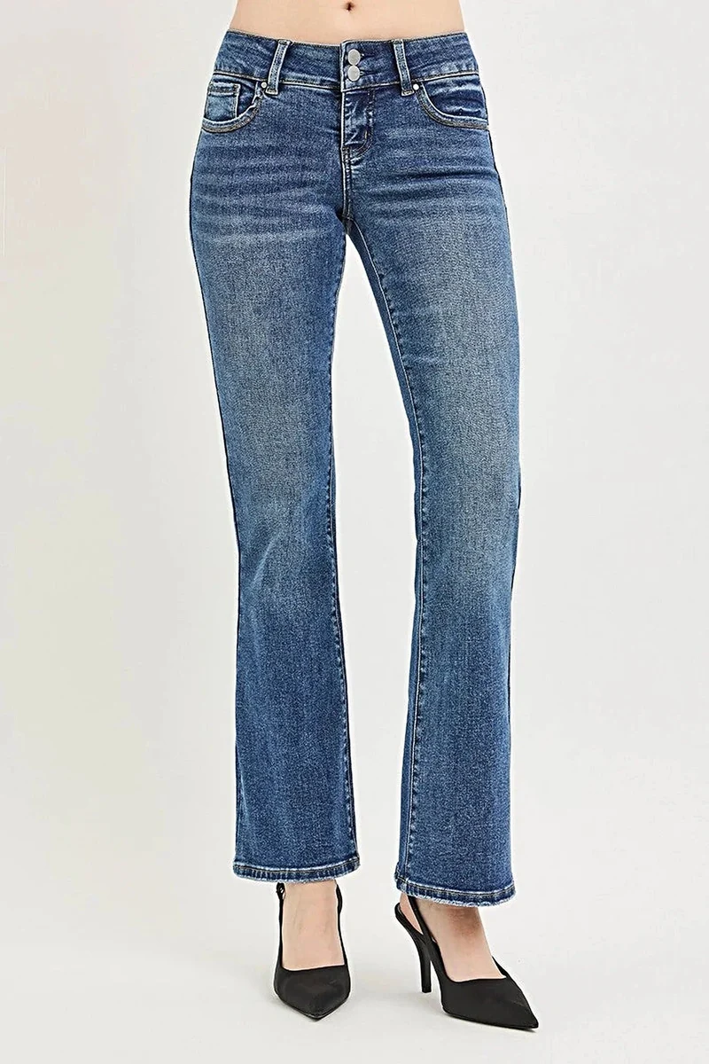 Jeans met buikcorrectie - Stijlvolle bootcut jeans met lage taille, comfortabele pasvorm en een slank silhouet.