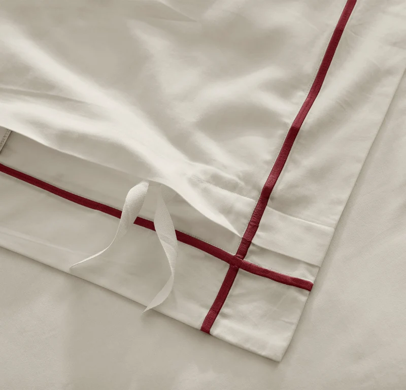 Signature Hemmed Duvet Set - White/Cranberry Embroidered