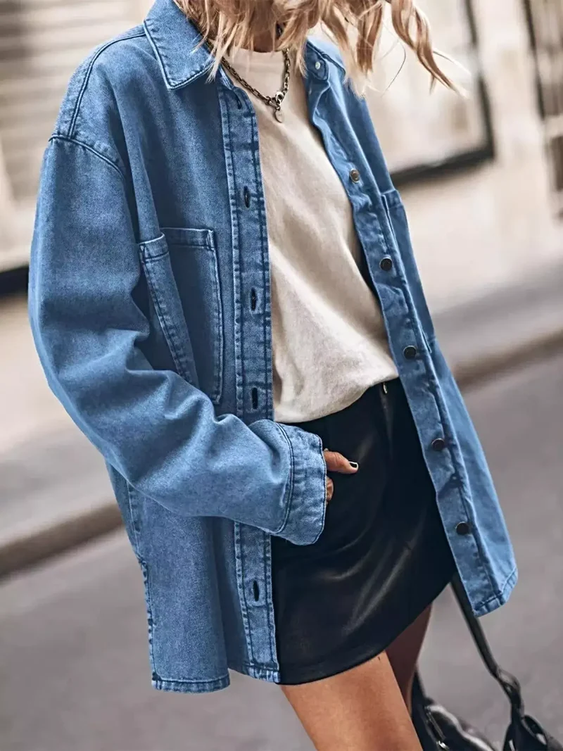 Stijlvol oversized denim overhemd met zak, klassiek ontwerp met knoopsluiting, 100% polyester