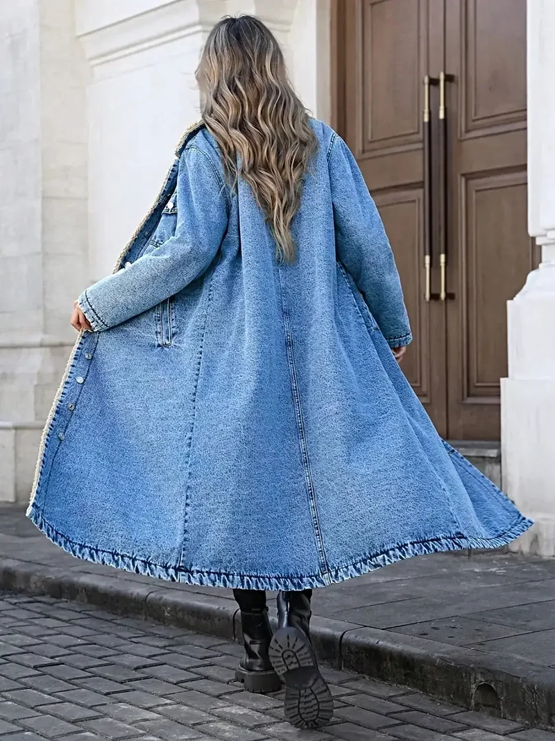 Luxe lange denimjas met sherpa-voering en zakken - 85% katoen, perfect voor koude dagen.