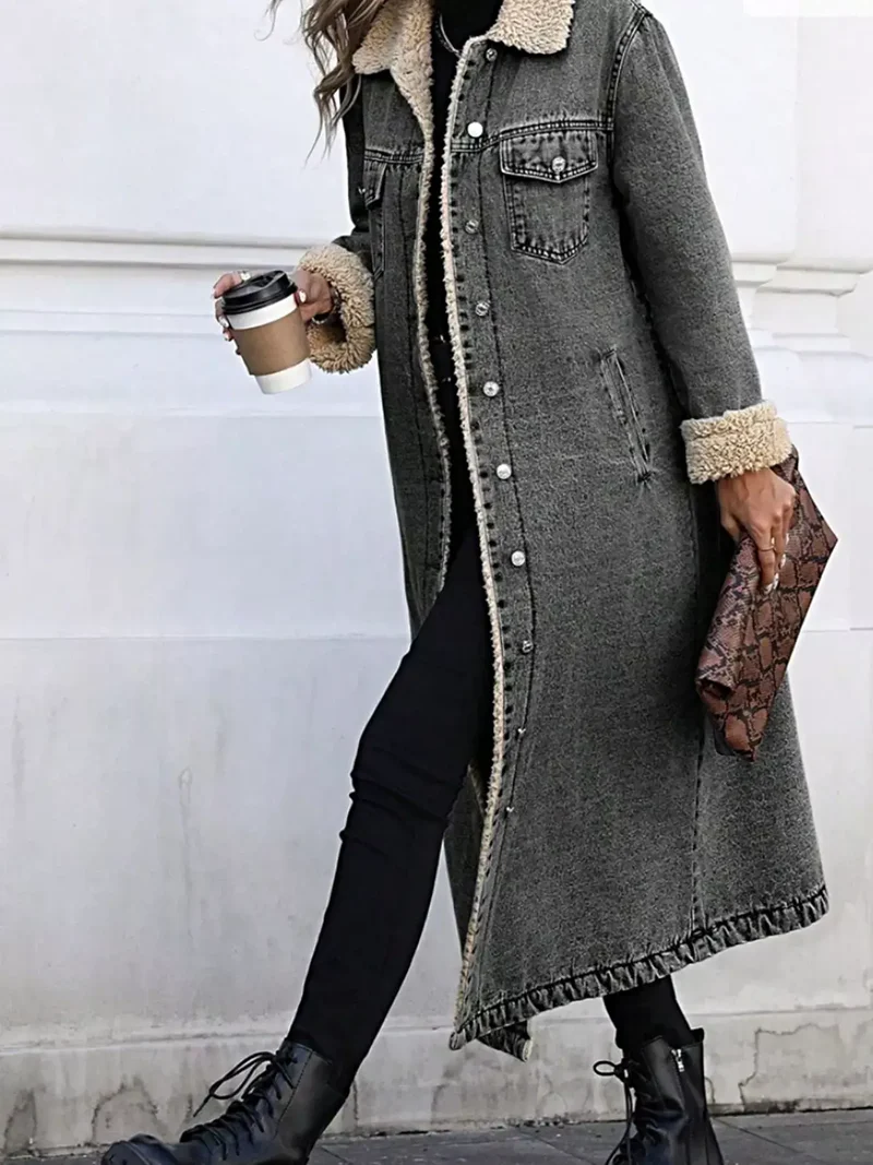 Luxe lange denimjas met sherpa-voering en zakken - 85% katoen, perfect voor koude dagen.