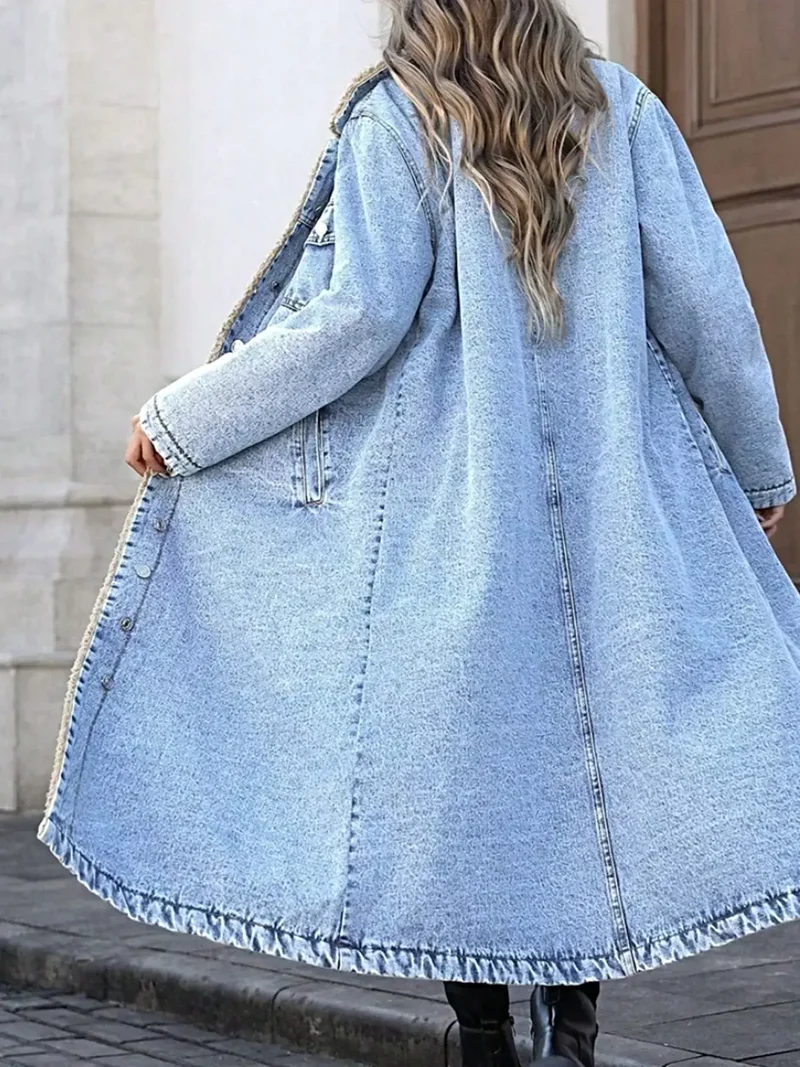 Luxe lange denimjas met sherpa-voering en zakken - 85% katoen, perfect voor koude dagen.