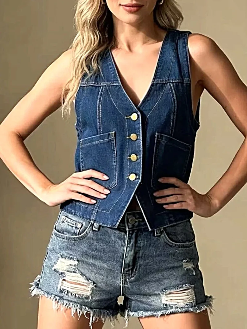 Elegant denim vest met knoopsluiting en zakken voor dames in grote maten - gemaakt van een katoenmix.