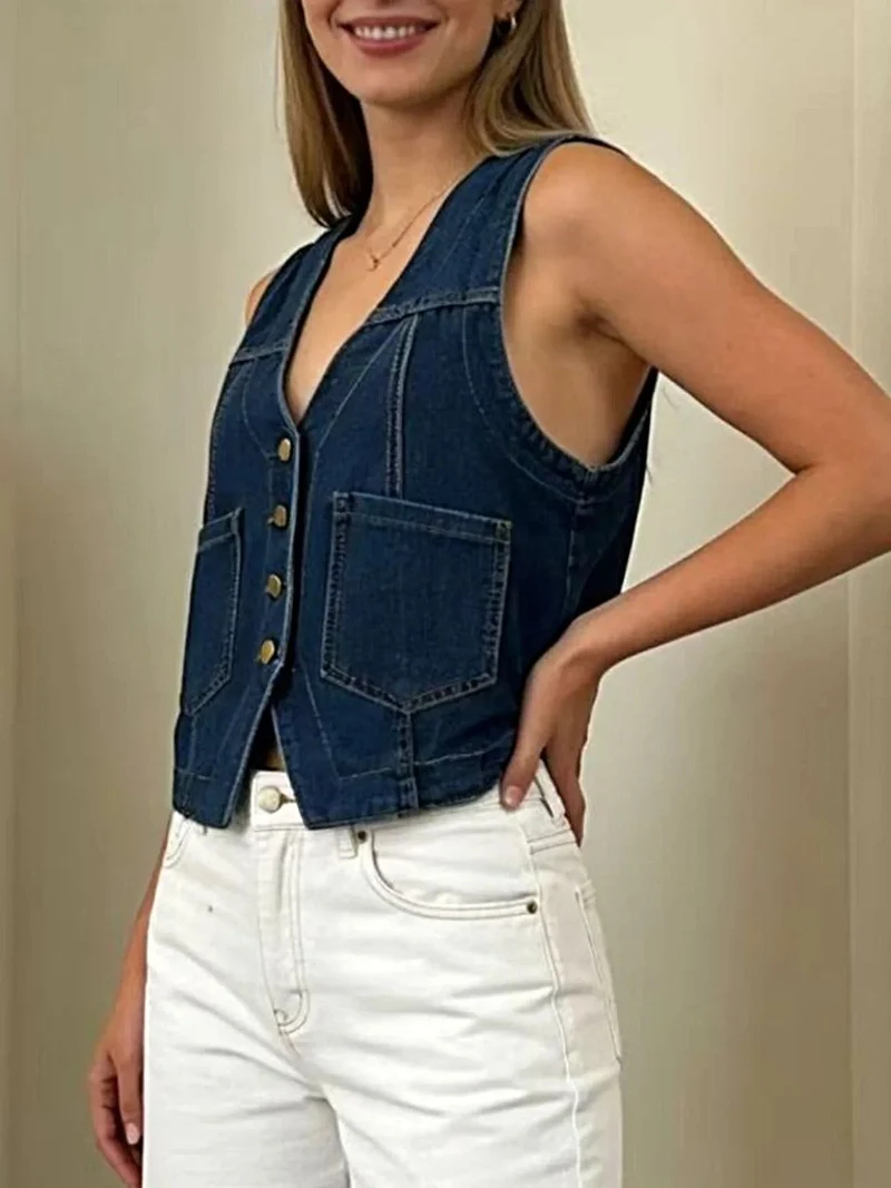 Elegant denim vest met knoopsluiting en zakken voor dames in grote maten - gemaakt van een katoenmix.