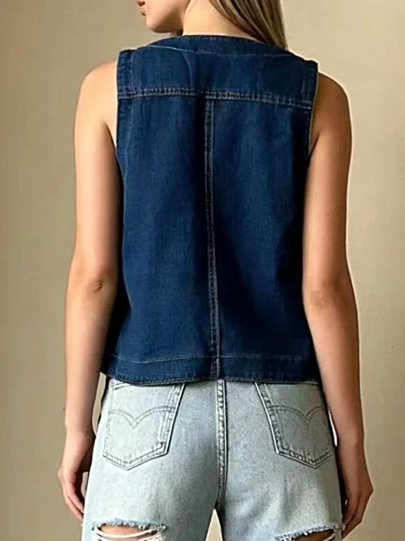Elegant denim vest met knoopsluiting en zakken voor dames in grote maten - gemaakt van een katoenmix.