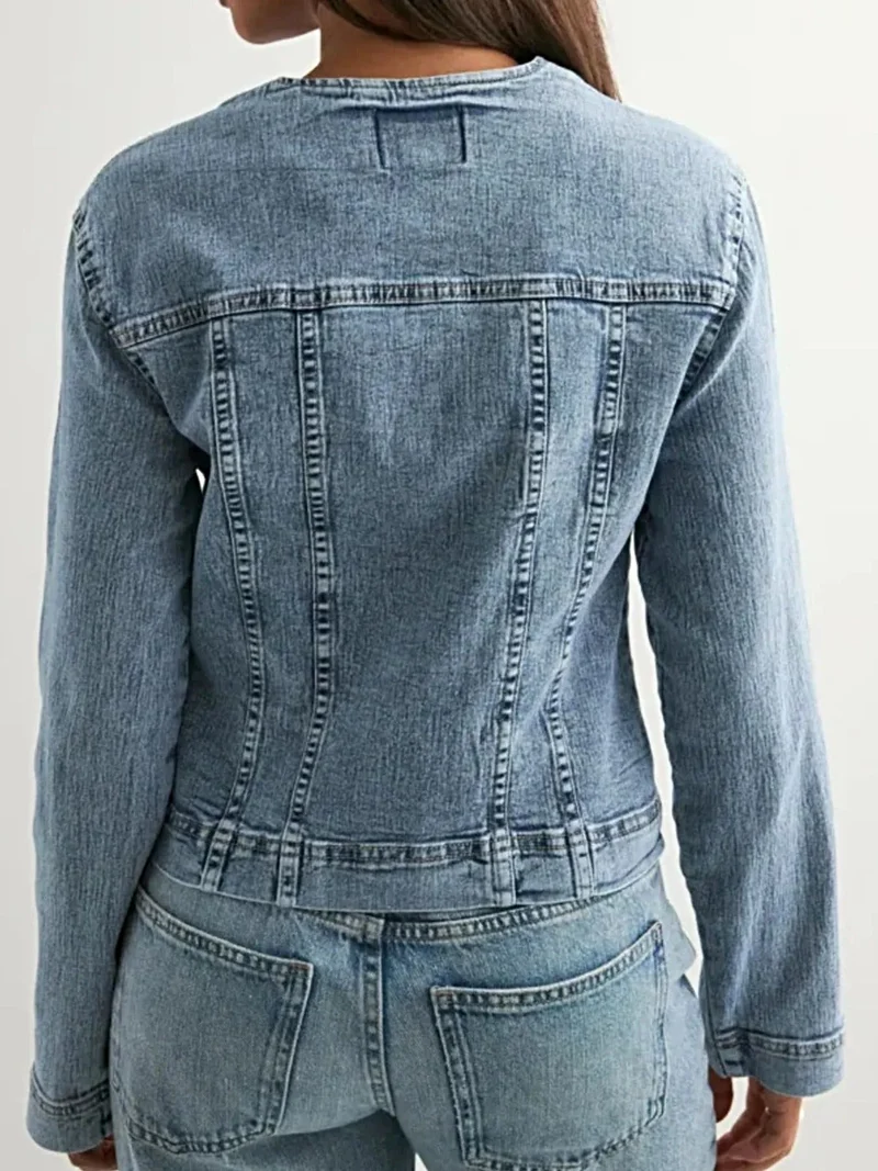 Klassiek denimjack voor dames - Tijdloze stijl met knoopsluiting en 85% katoen voor optimaal comfort.