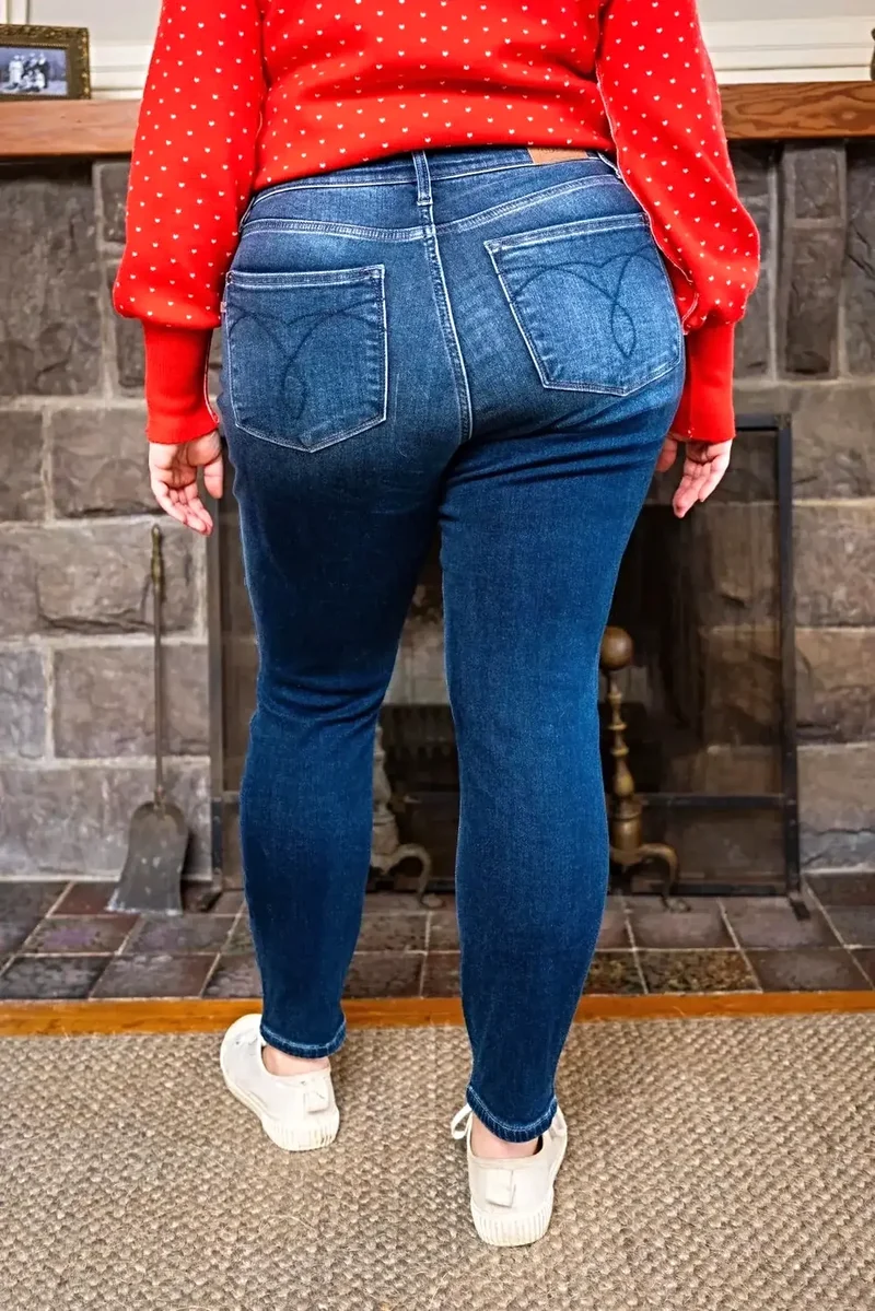 Judy Blue Skinny Jeans voor grote maten - Comfortabele gewassen thermische stof, flatterende pasvorm, trendy stijl