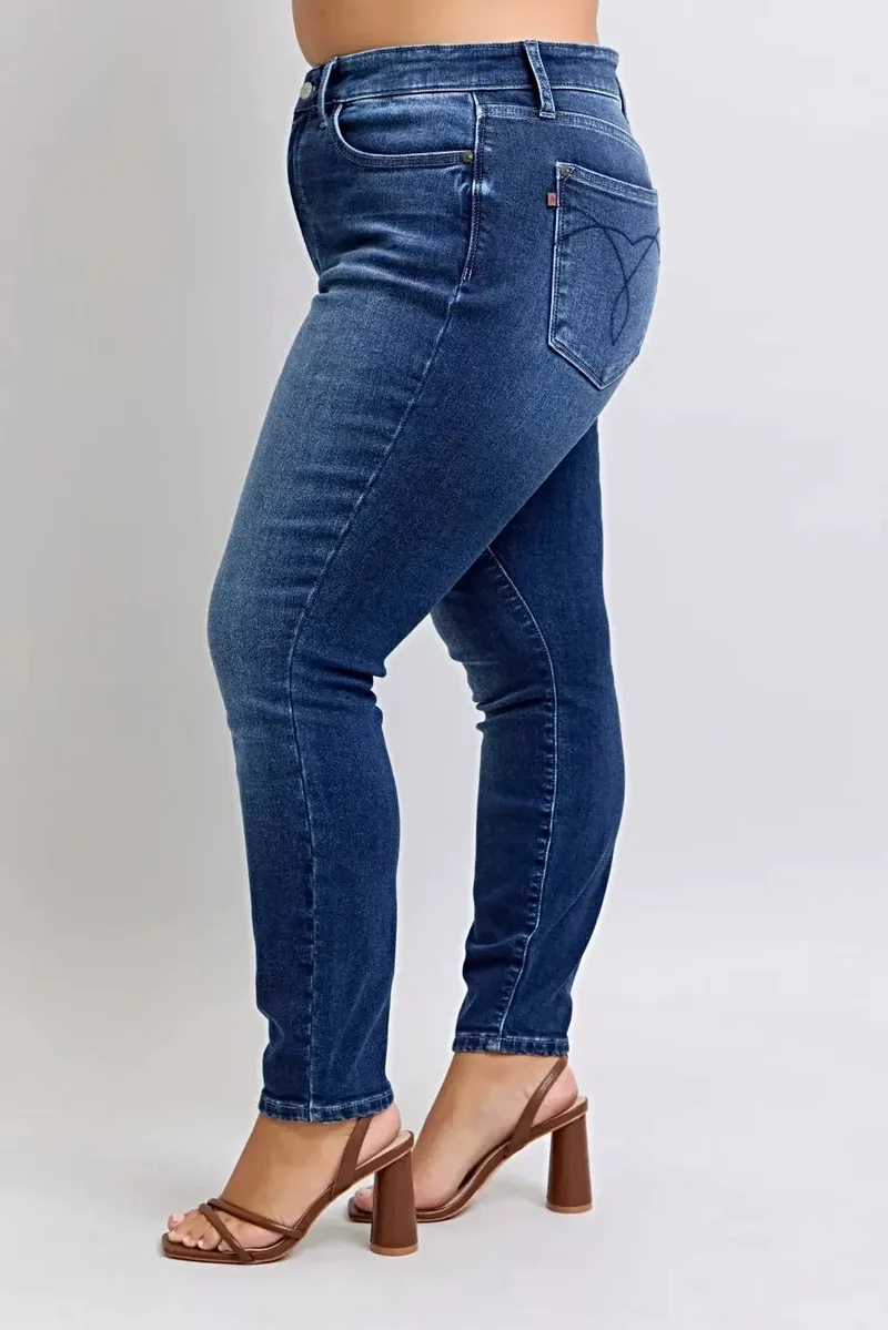 Judy Blue Skinny Jeans voor grote maten - Comfortabele gewassen thermische stof, flatterende pasvorm, trendy stijl