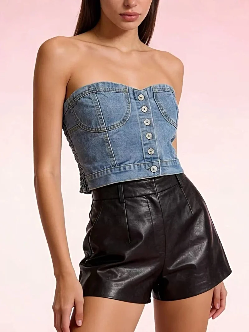 Geplooide denim tube top met knoopsluiting aan de voorkant - stijlvolle zomeressential van katoenmix