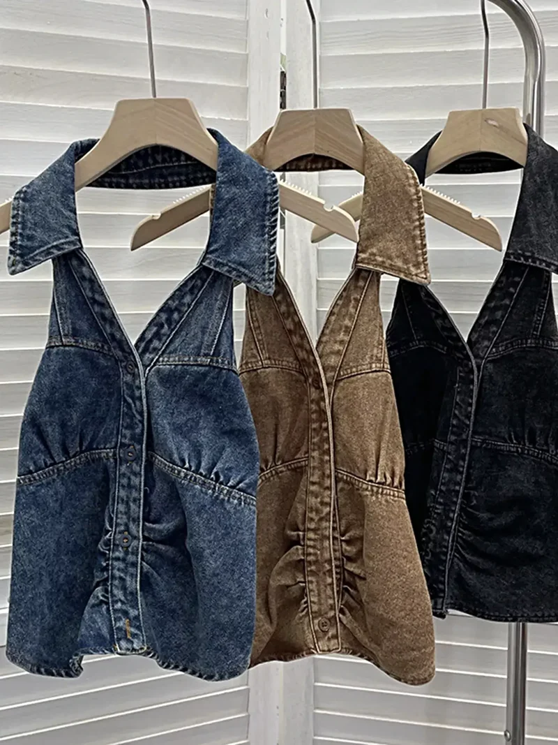 Elegante denim haltertop met smockwerk en knoopdetails - perfecte pasvorm voor alle maten