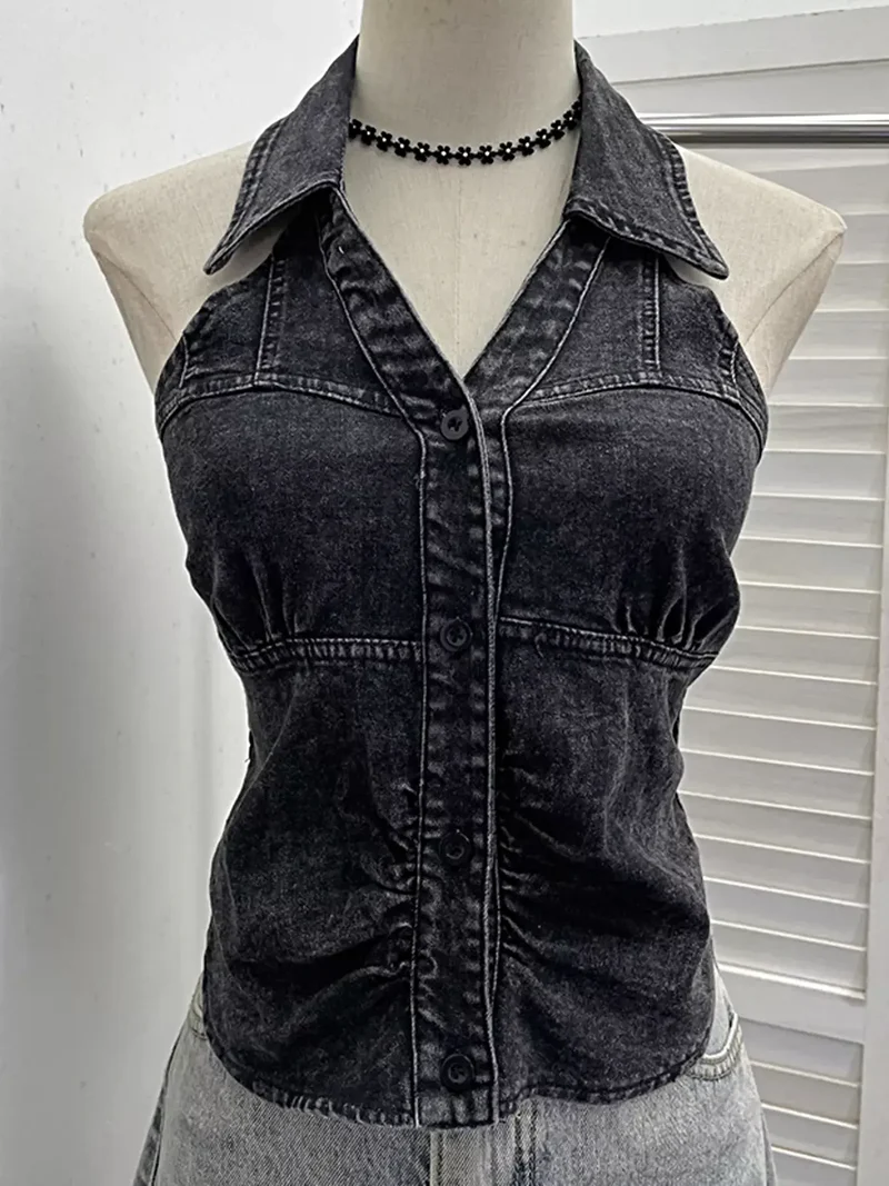 Elegante denim haltertop met smockwerk en knoopdetails - perfecte pasvorm voor alle maten
