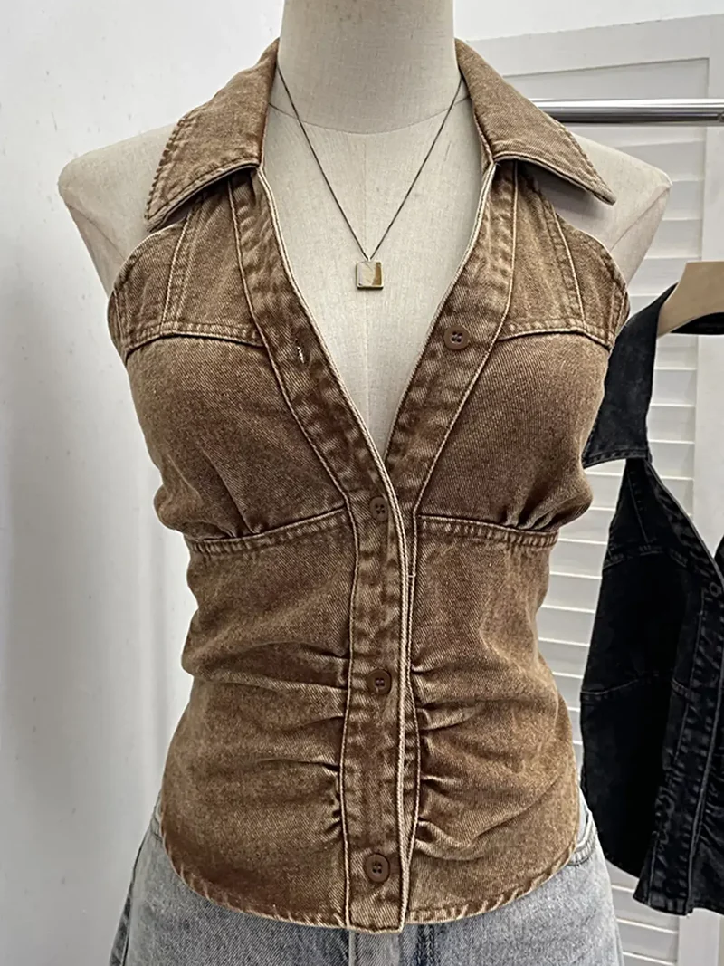 Elegante denim haltertop met smockwerk en knoopdetails - perfecte pasvorm voor alle maten