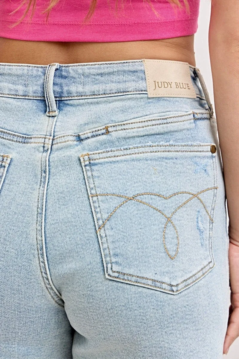 Judy Blue denim shorts met hoge taille, telefoonzakjes en gerafelde zoom