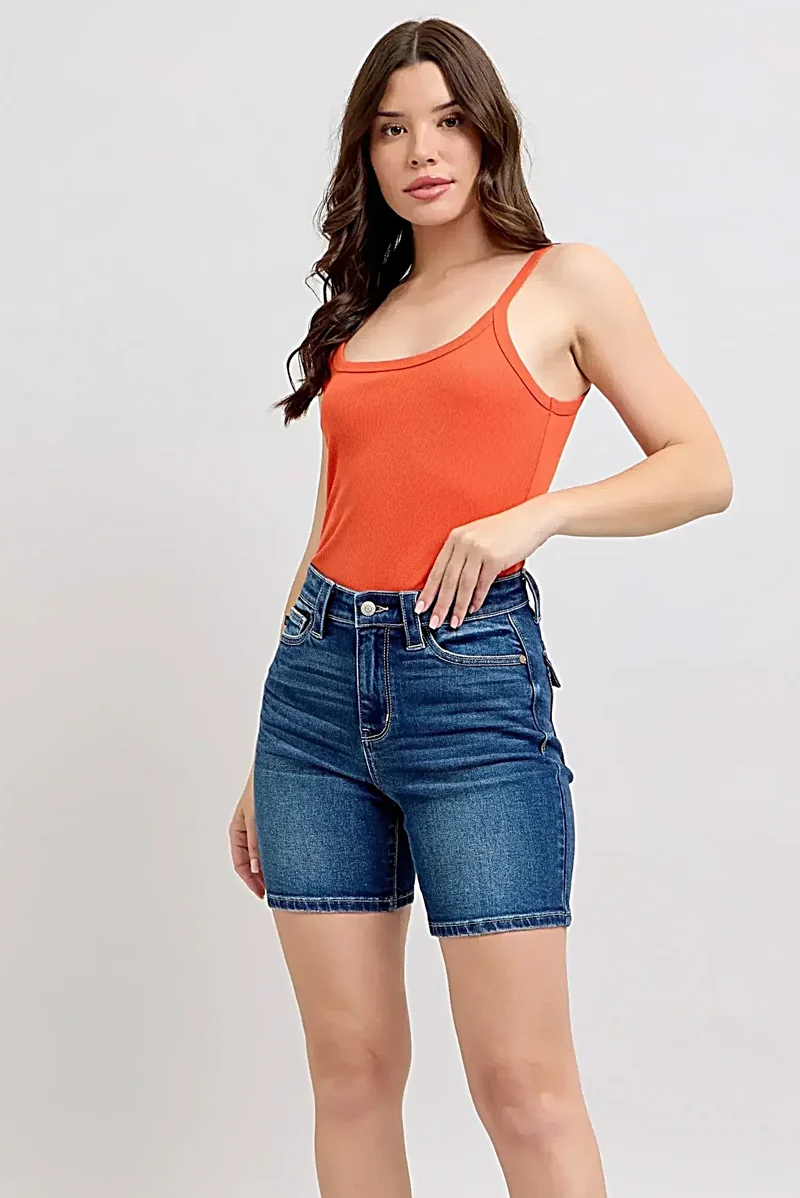 Judy Blue Bermudashorts met hoge taille voor dames – Plus size met achterzakken met klep, stretchdenim