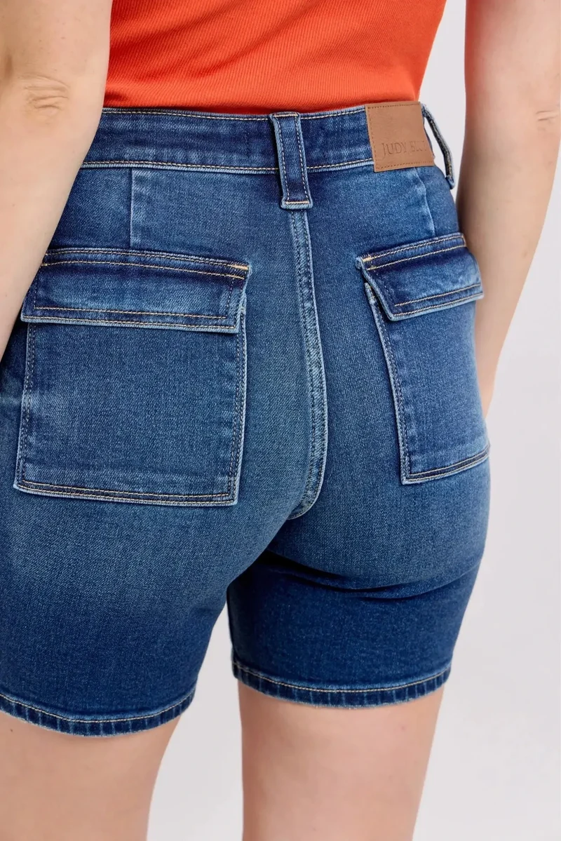 Judy Blue Bermudashorts met hoge taille voor dames – Plus size met achterzakken met klep, stretchdenim