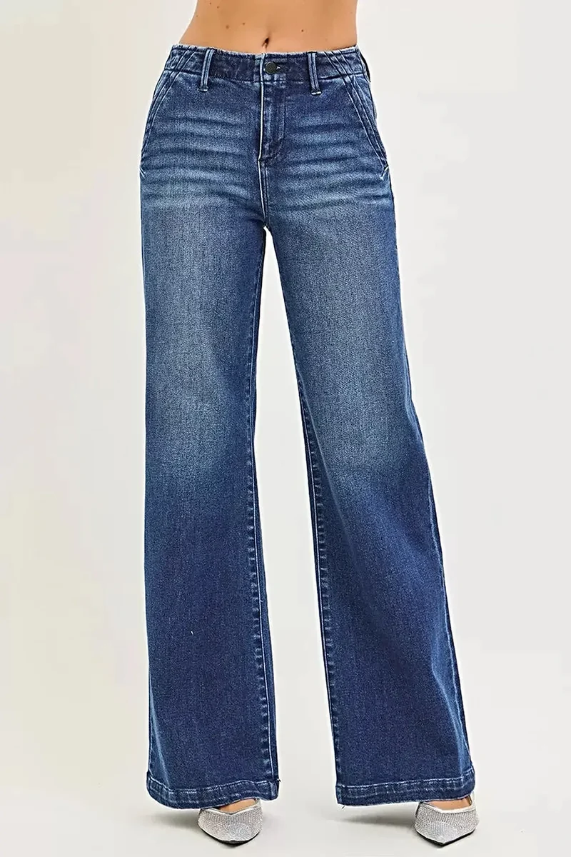 Chique jeans met hoge taille en schuine zakken - 92% katoen, wijde pijpen voor een stijlvolle look.