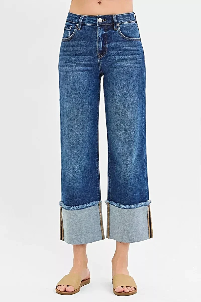 Trendy cropped jeans met middelhoge taille en wijde pijpen in grote maten, met omgeslagen zoom - Stijlvol comfort in denim