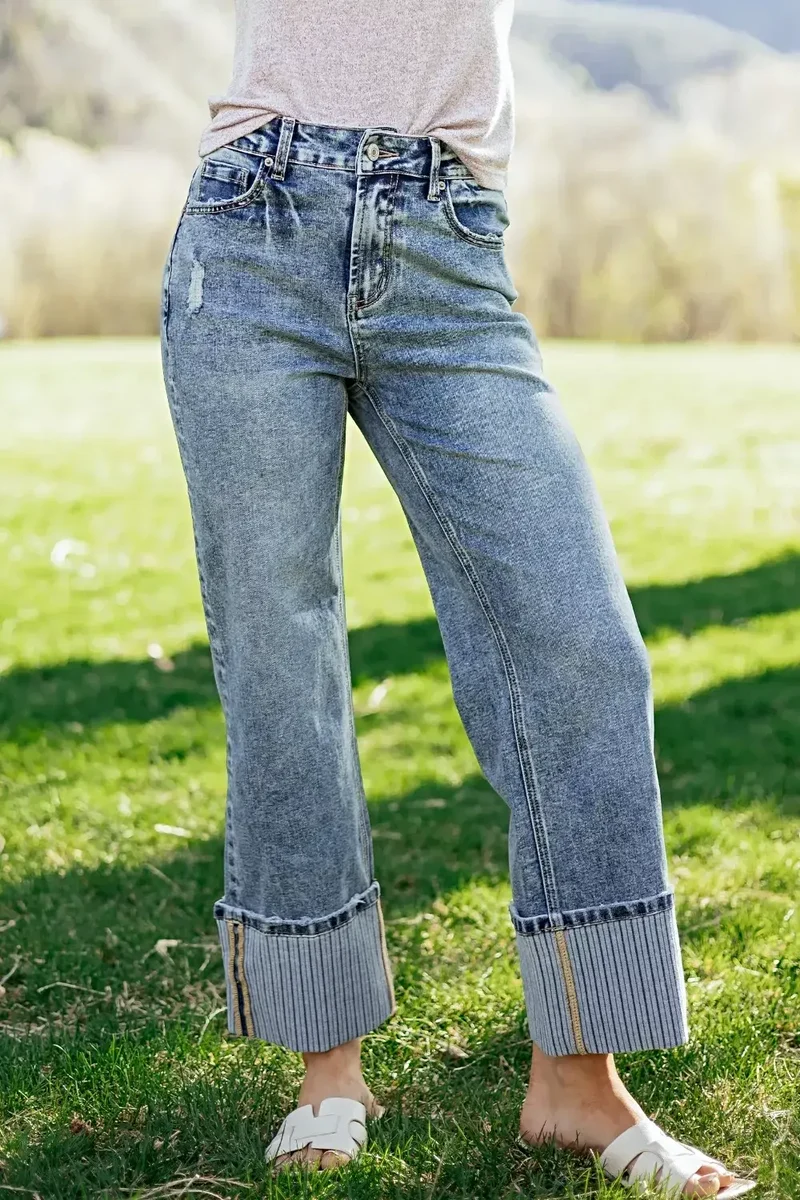 Gescheurde jeans met omgeslagen pijpen voor dames - Losse, rechte pasvorm, 72% katoen, klassieke stijl