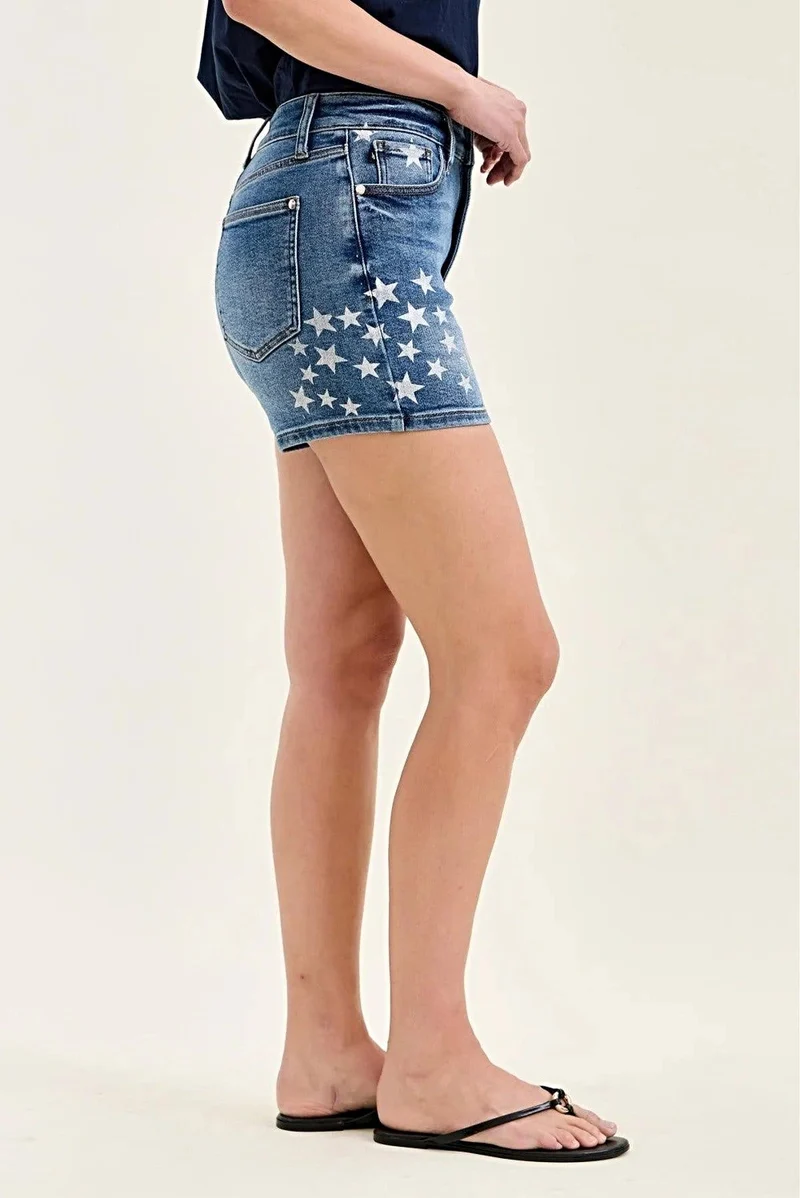 Judy Blue 5 Star Splatter Shorts - High Rise Slim Fit met Zakken