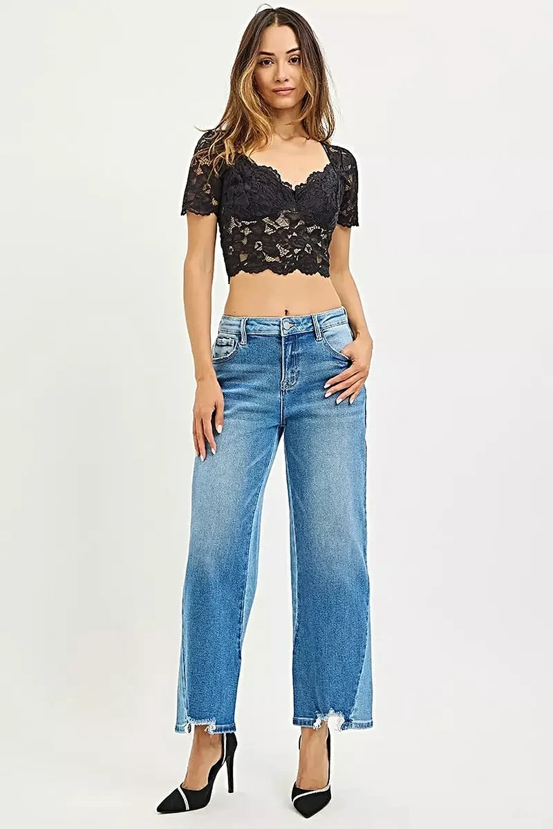 Trendy slouchy jeans in grote maten met contrasterende wassing en cropped lengte.