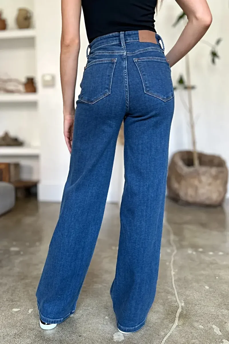 Judy Blue High Rise Straight Jeans voor moeiteloze stijl en comfort - Maten 0 tot 24W