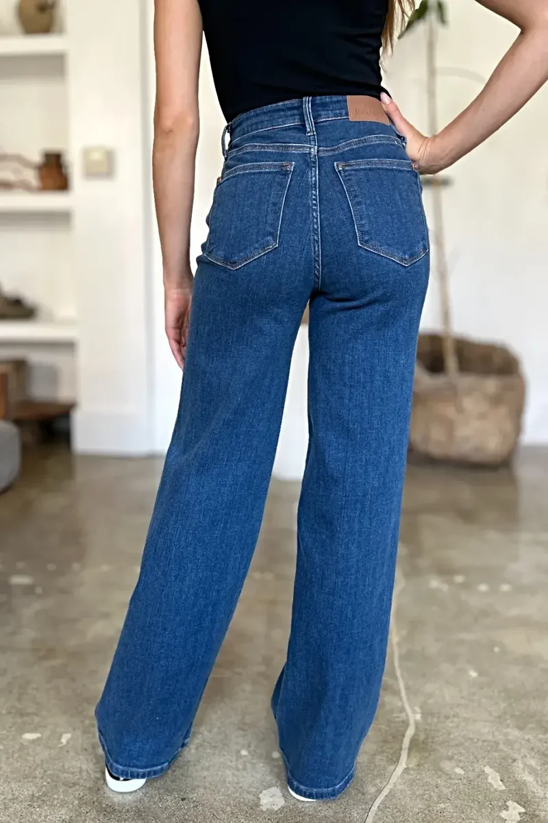 Judy Blue High Rise Straight Jeans voor moeiteloze stijl en comfort - Maten 0 tot 24W