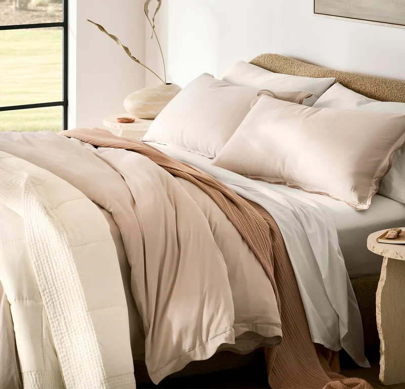 Signature Embellished Duvet Set - Sandstone/Desert Sand Curved Edge