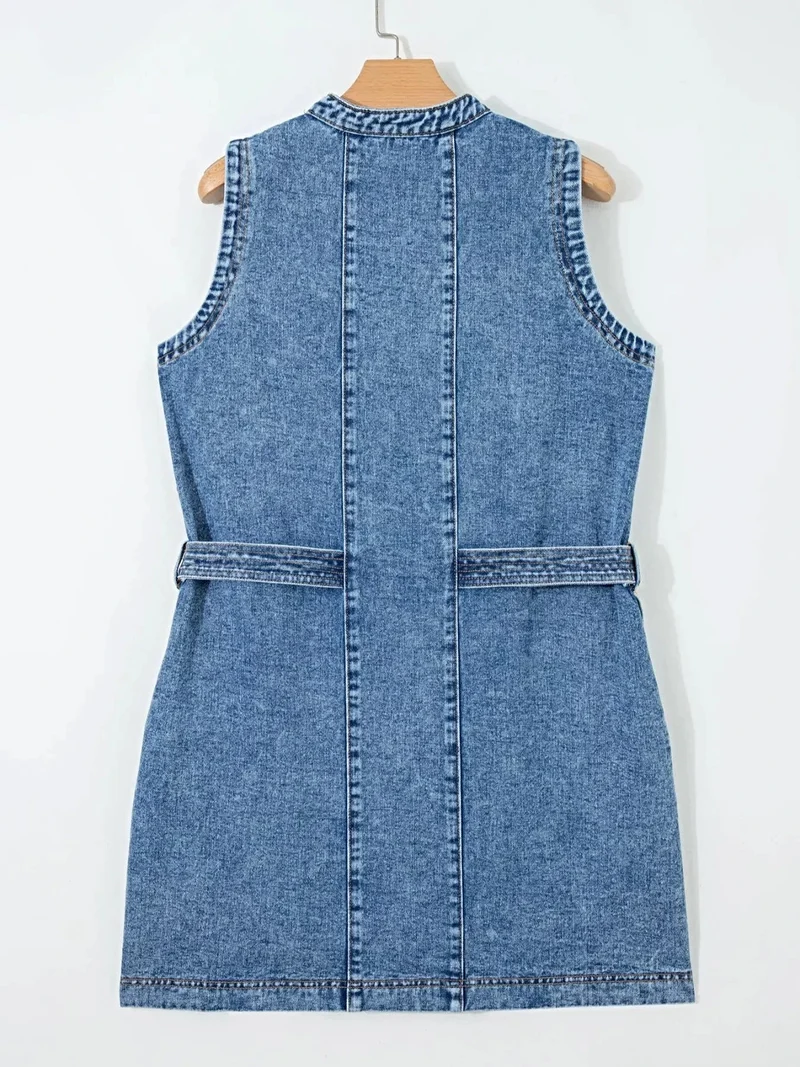 Stijlvolle mouwloze denim jurk met riem en knoopjes - casual chic voor elke gelegenheid