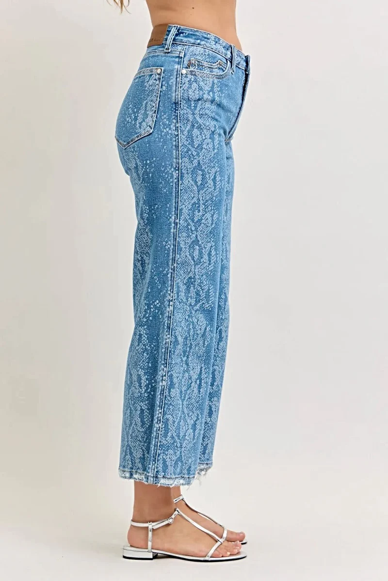 Judy Blue jeans met hoge taille, wijde pijpen, enkellengte en onafgewerkte zoom - moderne pasvorm en comfort