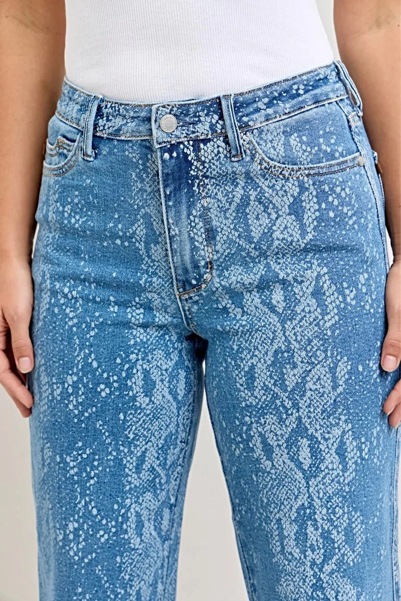 Judy Blue jeans met hoge taille, wijde pijpen, enkellengte en onafgewerkte zoom - moderne pasvorm en comfort