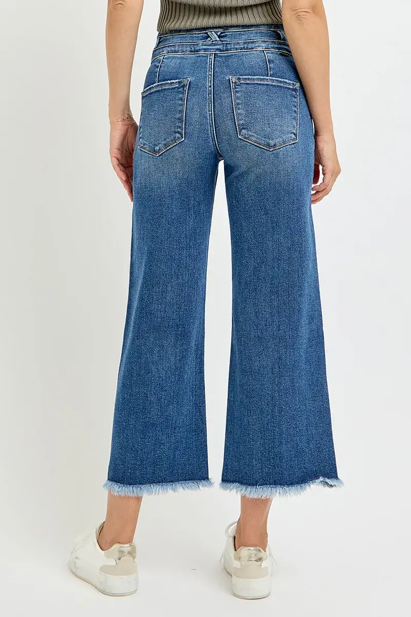 Trendsi jeans met hoge taille en wijde pijpen, met een unieke brede band - moeiteloos chique stijl