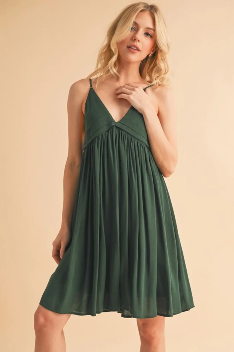 Aemi + Co Gerimpelde Mini Cami Jurk - Chique Avondkleding van 100% Rayon met Verleidelijke Halslijn
