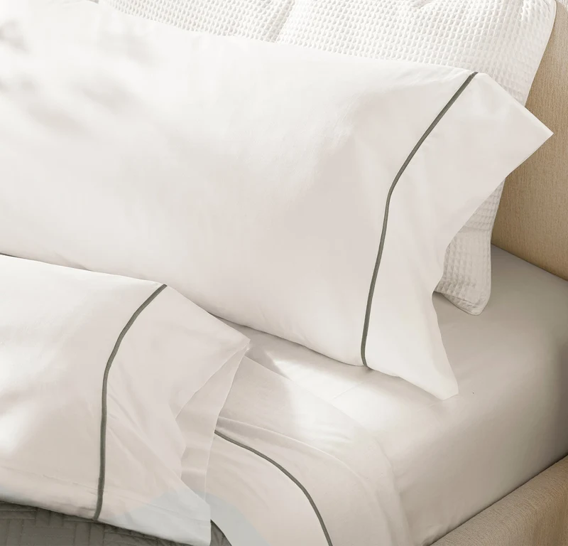 Signature Hemmed Pillowcase Set - White/Juniper Embroidered