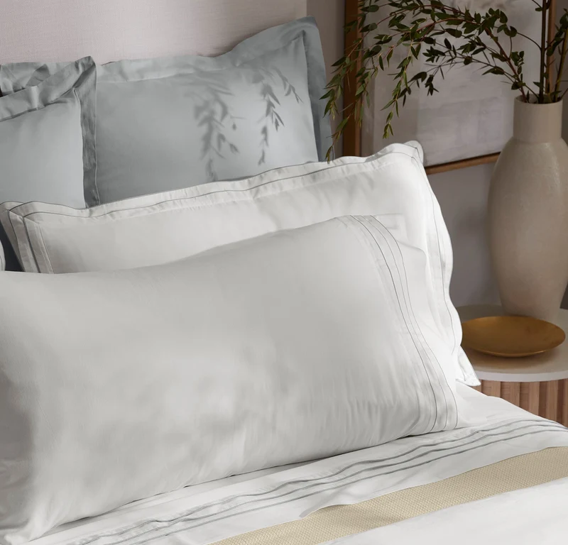 Signature Hemmed Sheet Set - White/Shore Triple Framed