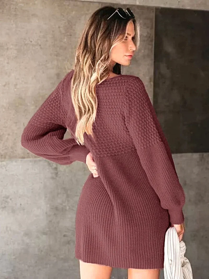 Elegante damesjurk met V-hals en lange mouwen, gemaakt van 100% acryl. Midi-jurk.