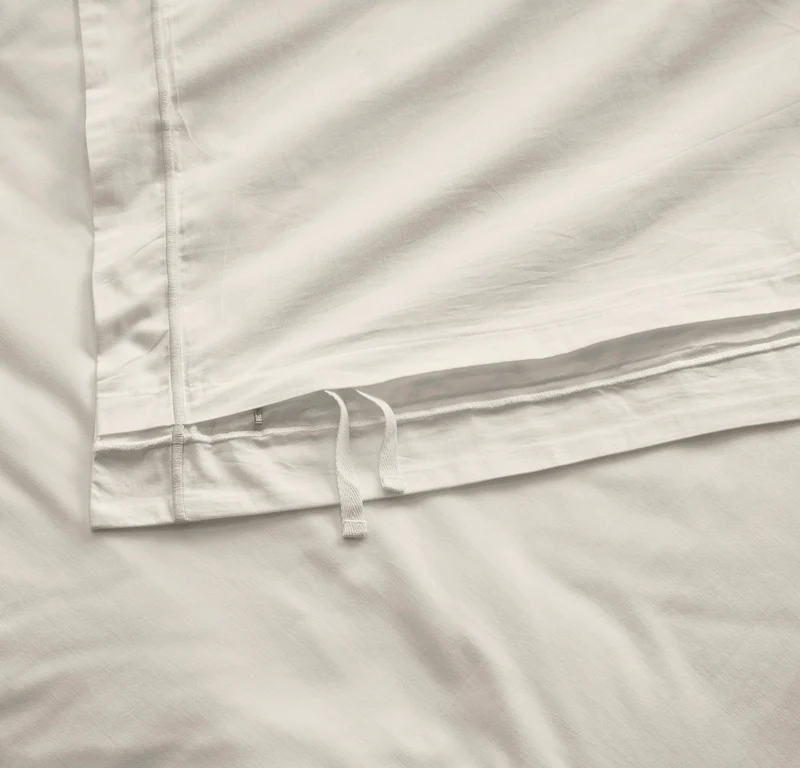 Signature Embellished Duvet Set - White/White Embroidered