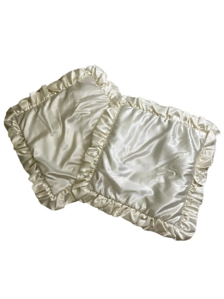 SKU3246 Een paar vierkante kussenslopen van satijnen lingerie