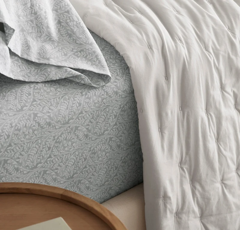 Signature Hemmed Sheet Set - Shore Climbing Vine